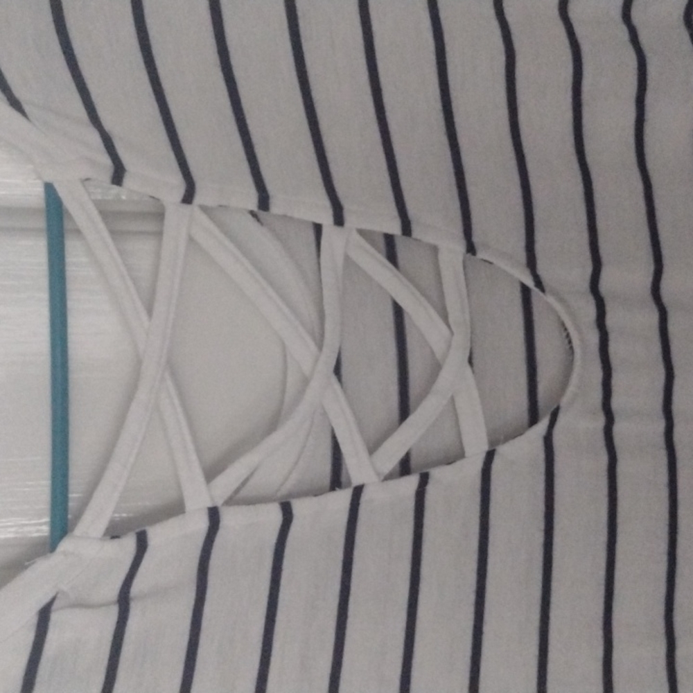 Shirt - Picture 3 of 5
